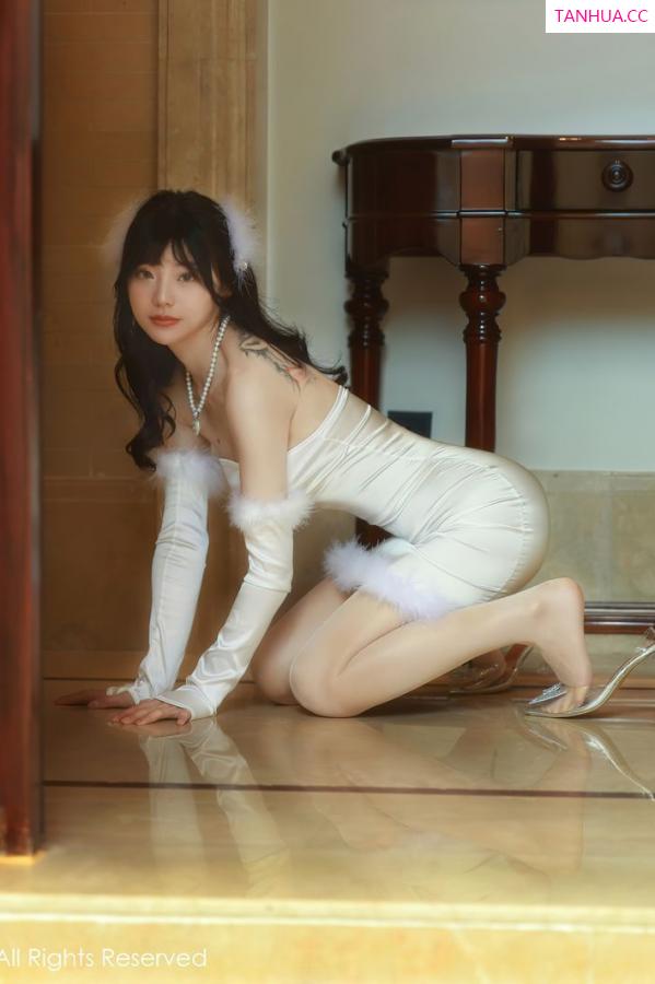 佘贝拉  [XiuRen]高清写真图 2022.02.28 No.4645 佘贝拉bella第46张图片
